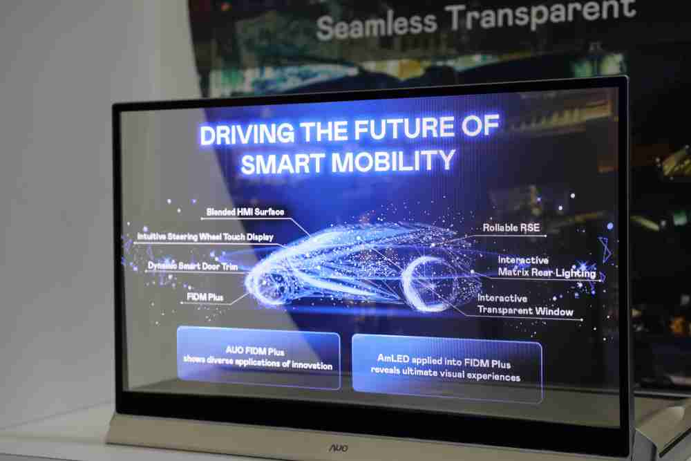 z6尊龙凭借着超高亮度和透明度，，这款30吋透明Micro LED显示器在AR系统与智慧零售具有潜在的应用价值。。。